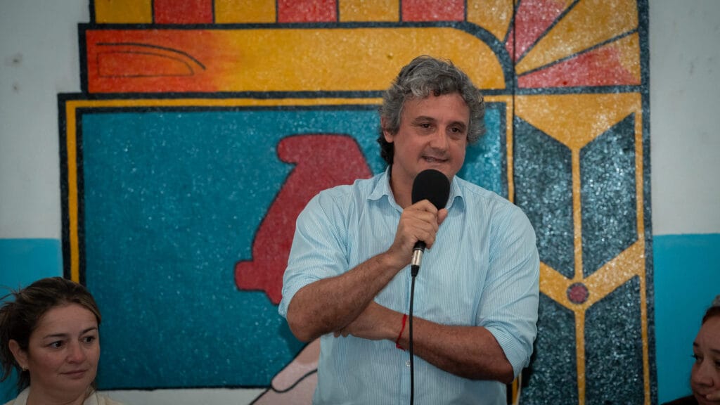 La gestión del Intendente Bravo vuelve a pagar una deuda contraída en dólares en el año 2017