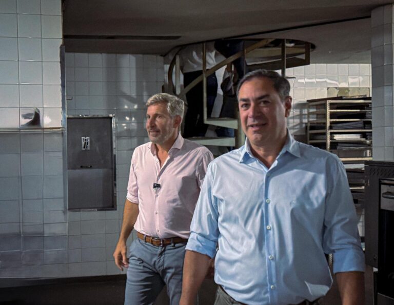 Frigerio recorrió el Hotel Ayuí y destacó el trabajo conjunto para su recuperación