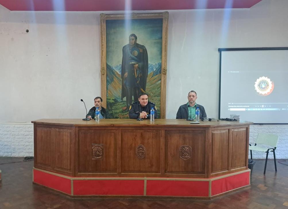 Jornada de capacitación en la Jefatura Departamental de Policía Concordia: Disertaron Agentes de la DSS de la Embajada Norteamericana