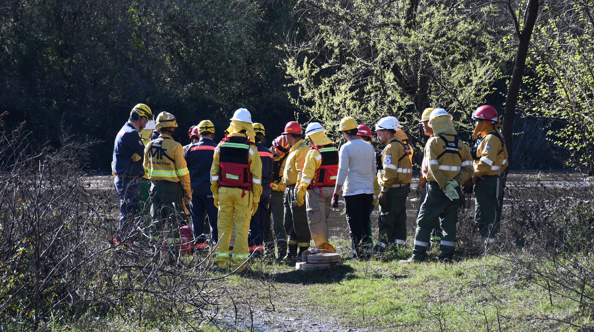 Se desarrolla un Curso básico de combatiente de incendios forestales