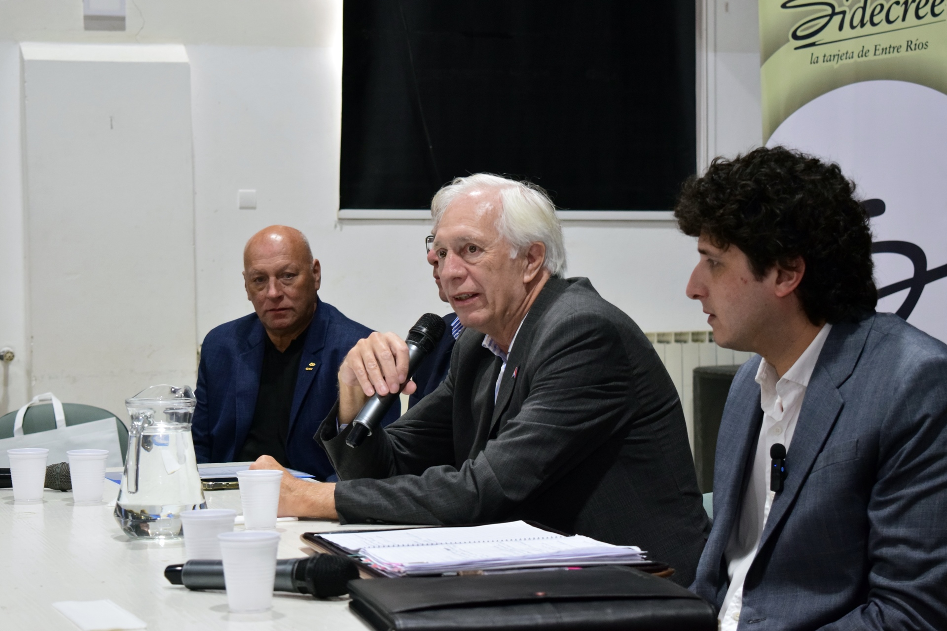 El Gobierno puso en marcha la Mesa de Comercio Interior
