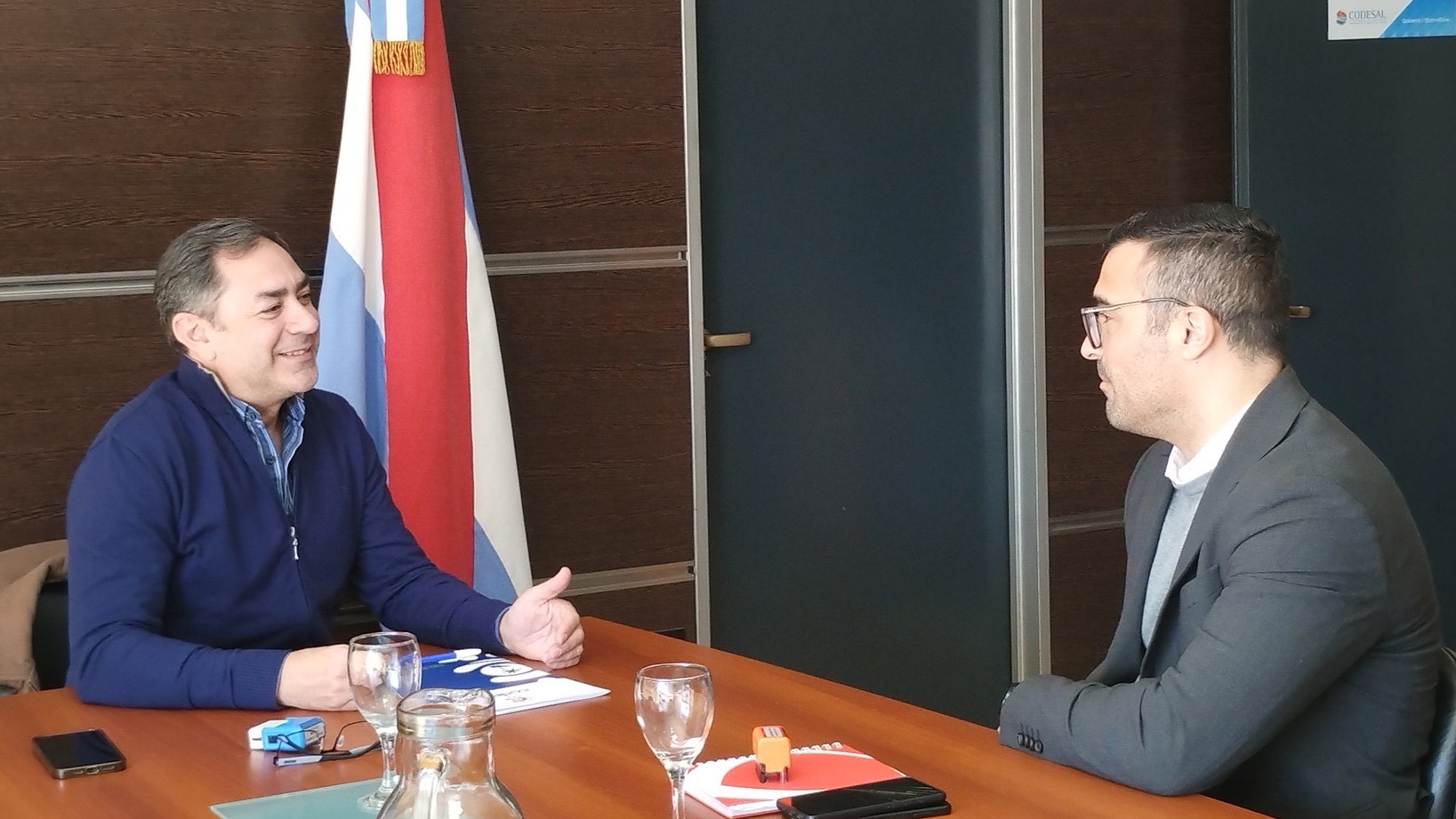 Firman un convenio Codesal y bancos regionales para promover beneficios para la comunidad