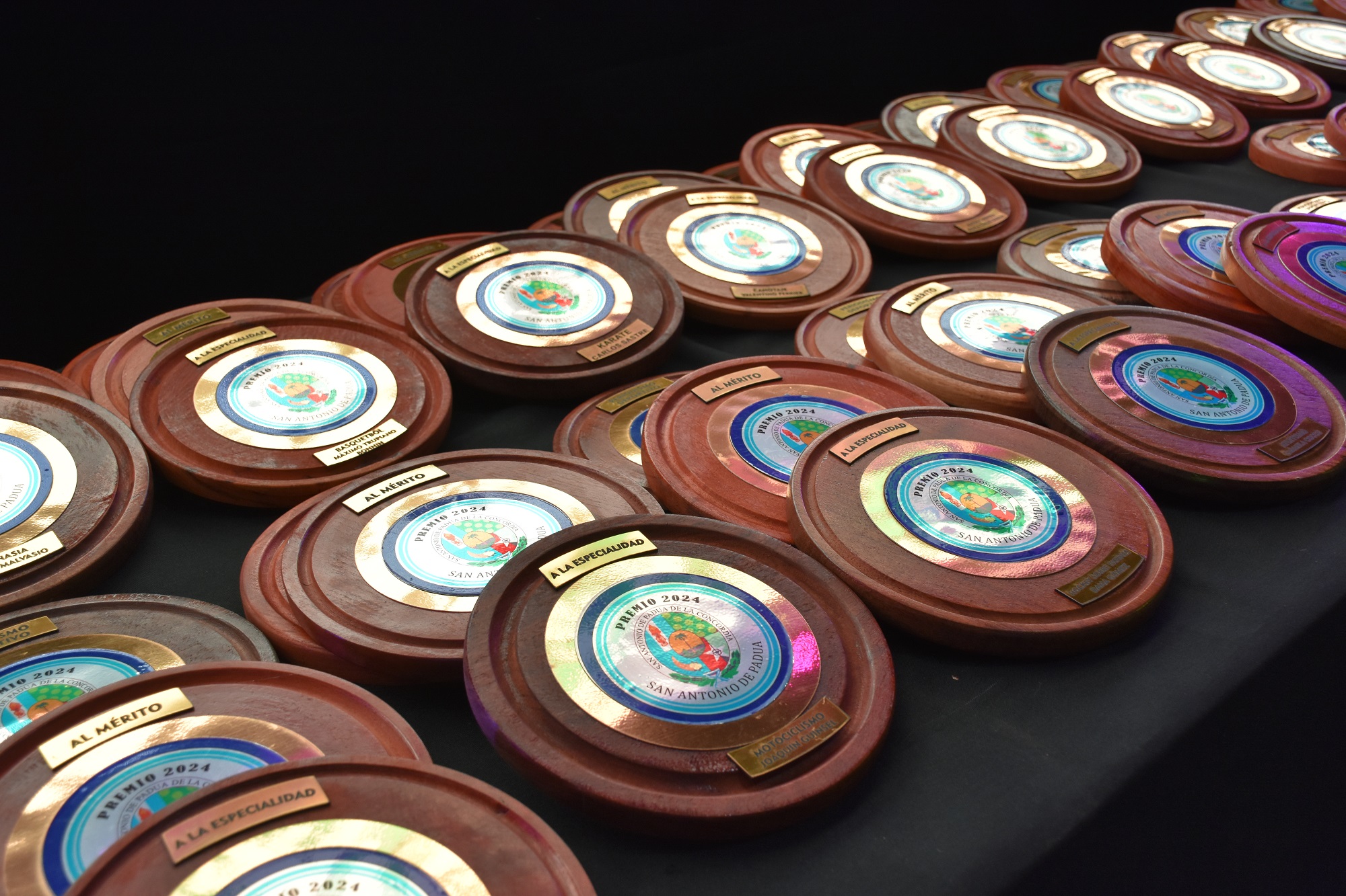 Convocan dirigentes de clubes, periodístas deportivos por los Premios San Antonio de Padua