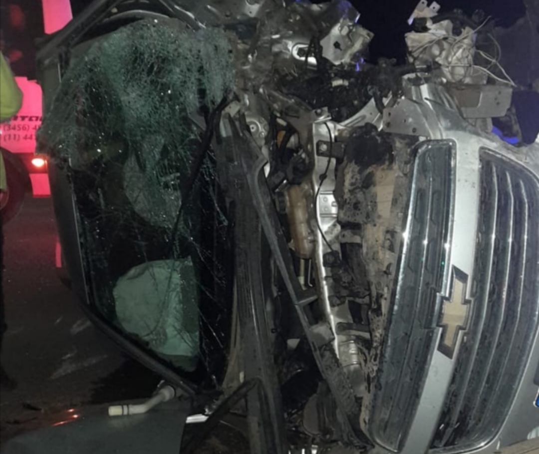 Grave accidente ocurrió en el kilómetro 250: Una persona quedó atrapada