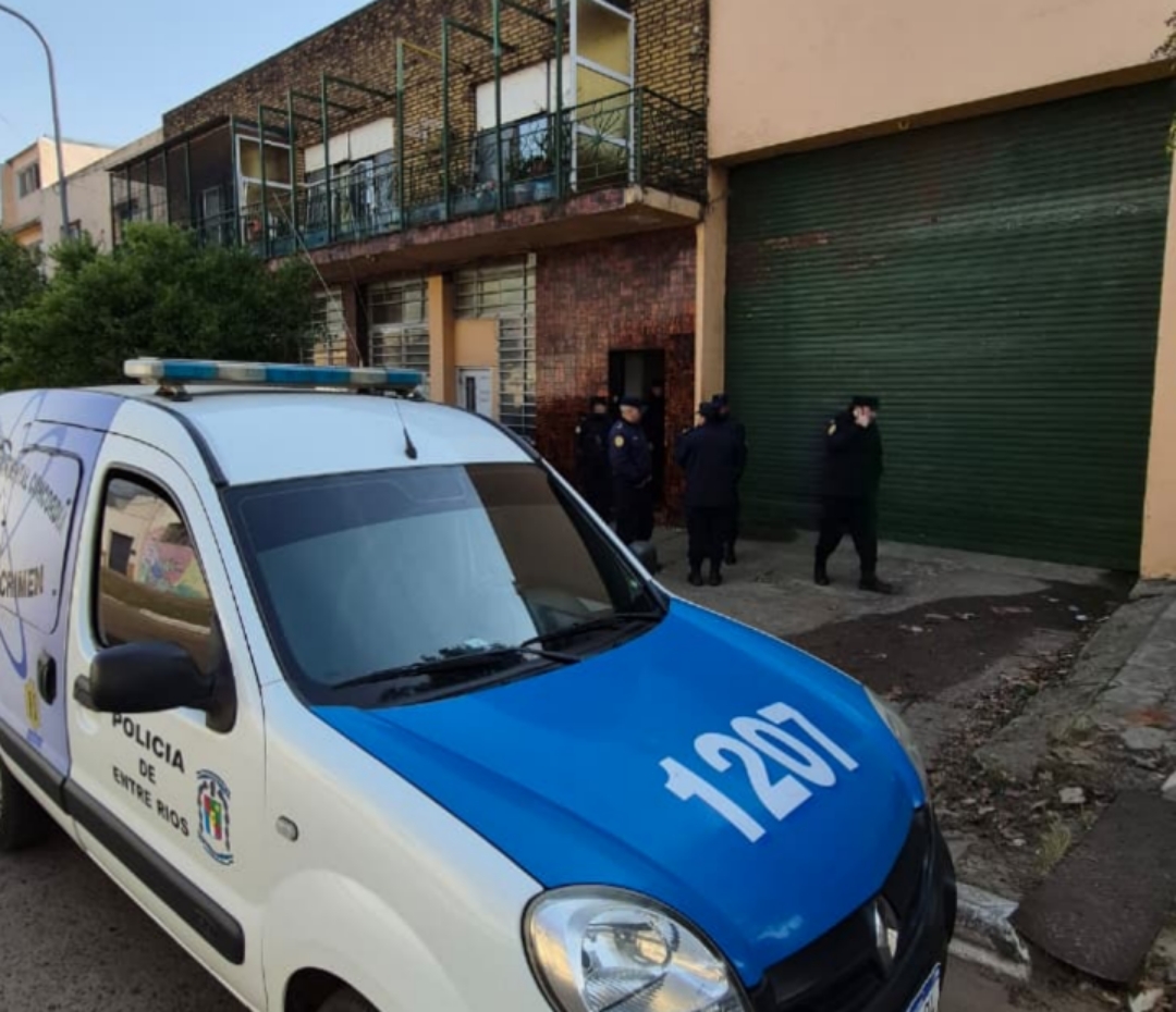 Causa Comedores: Una persona detenida y secuestro de 48 millones de pesos y 7 mil dólares