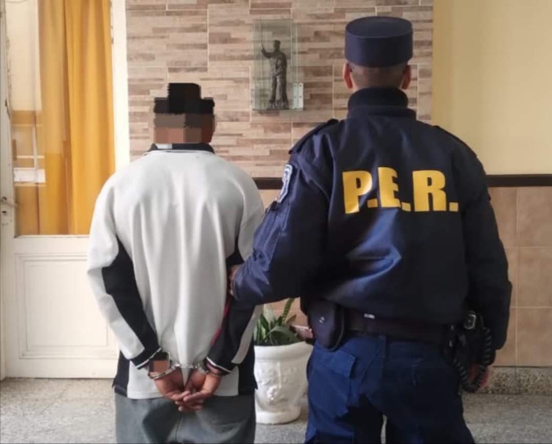 Robó en un comercio y los mismos comerciantes lo detuvieron