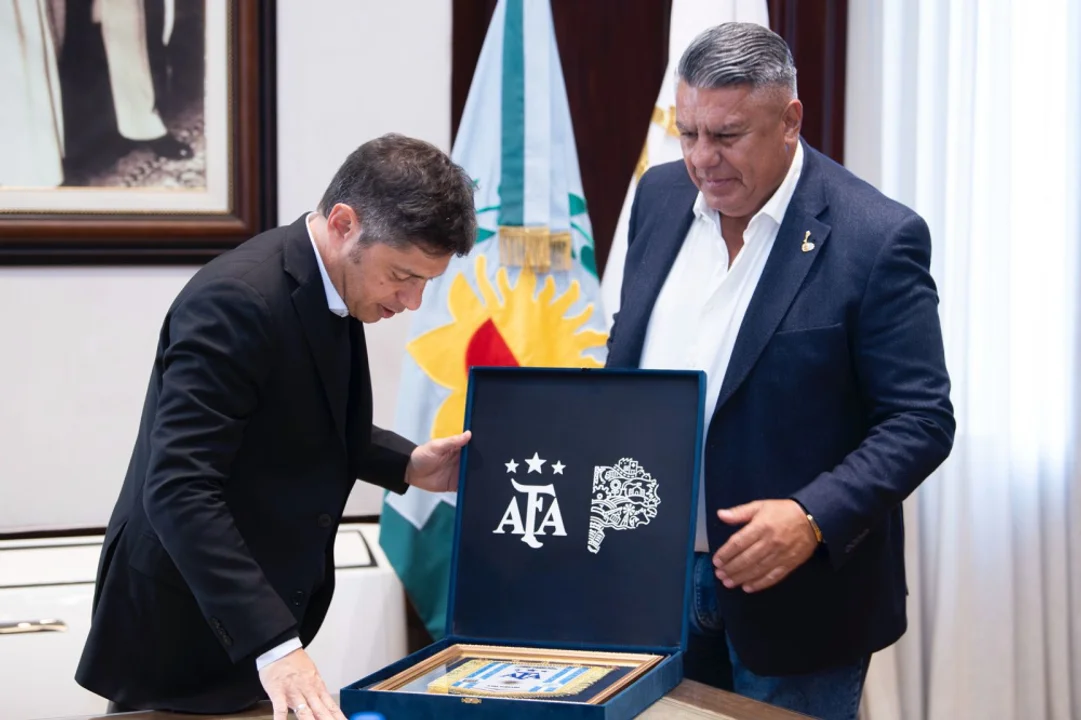 Chiqui» Tapia felicitó a Kicillof por el triunfo en las elecciones legislativas en Buenos Aires