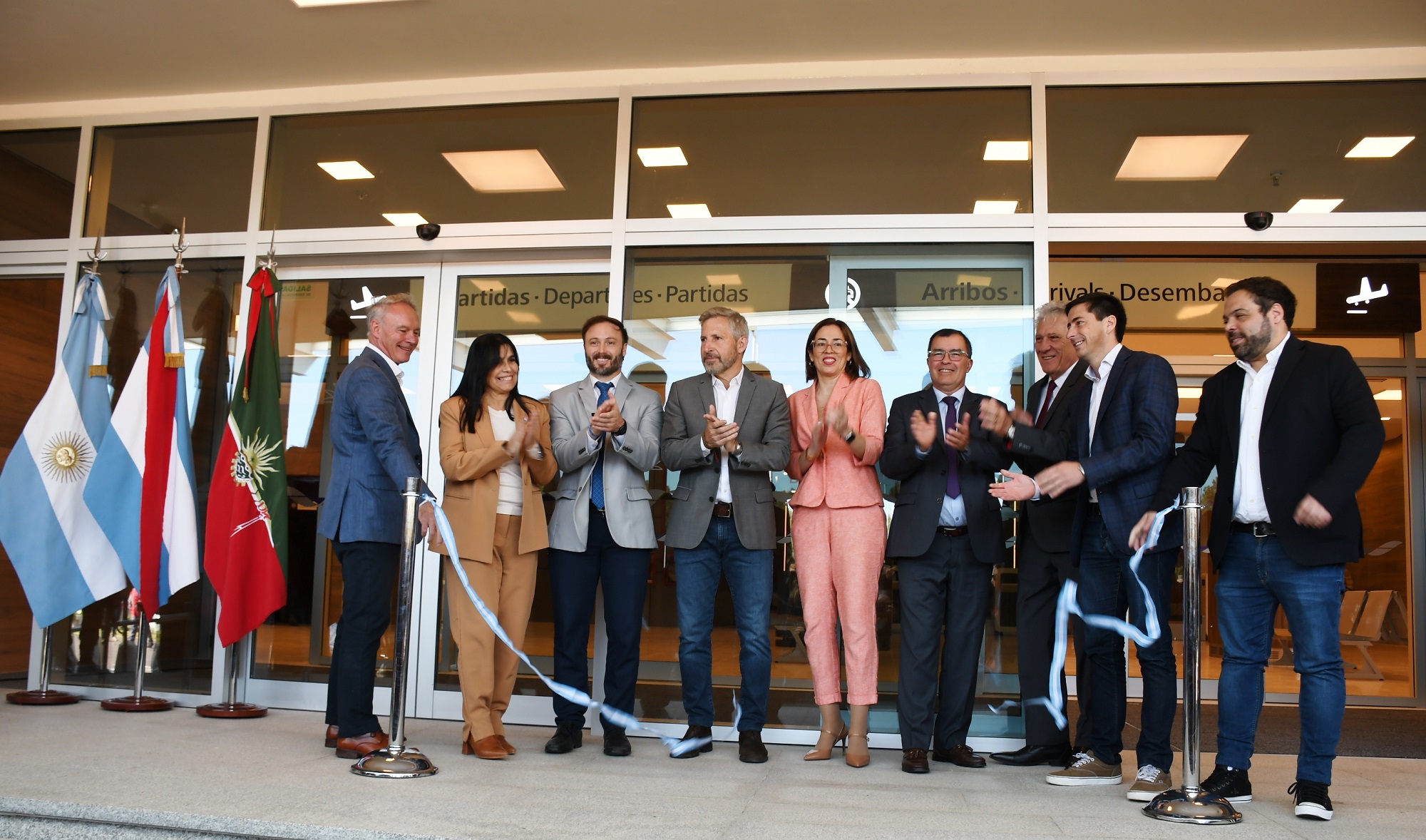 Frigerio y Azcué inauguraron el Aeropuerto de Concordia