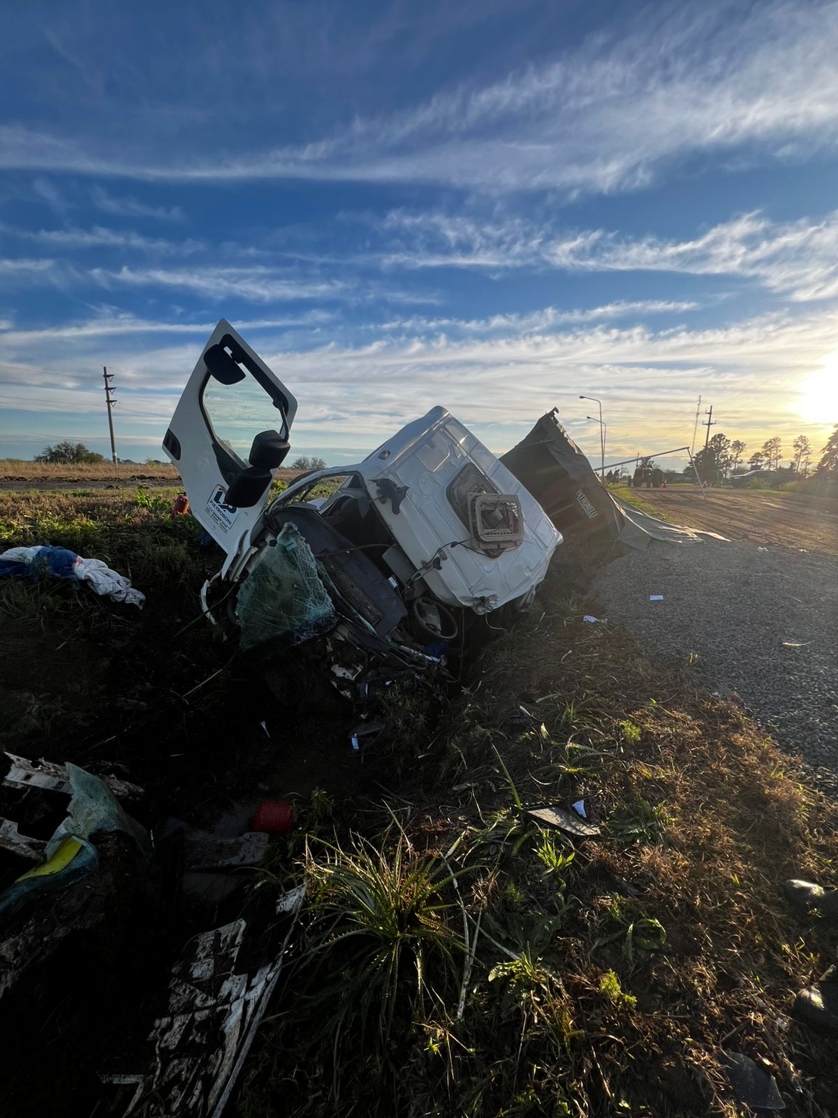 Fatal accidente entre dos camiones: los choferes fallecieron en hospital de San Salvador