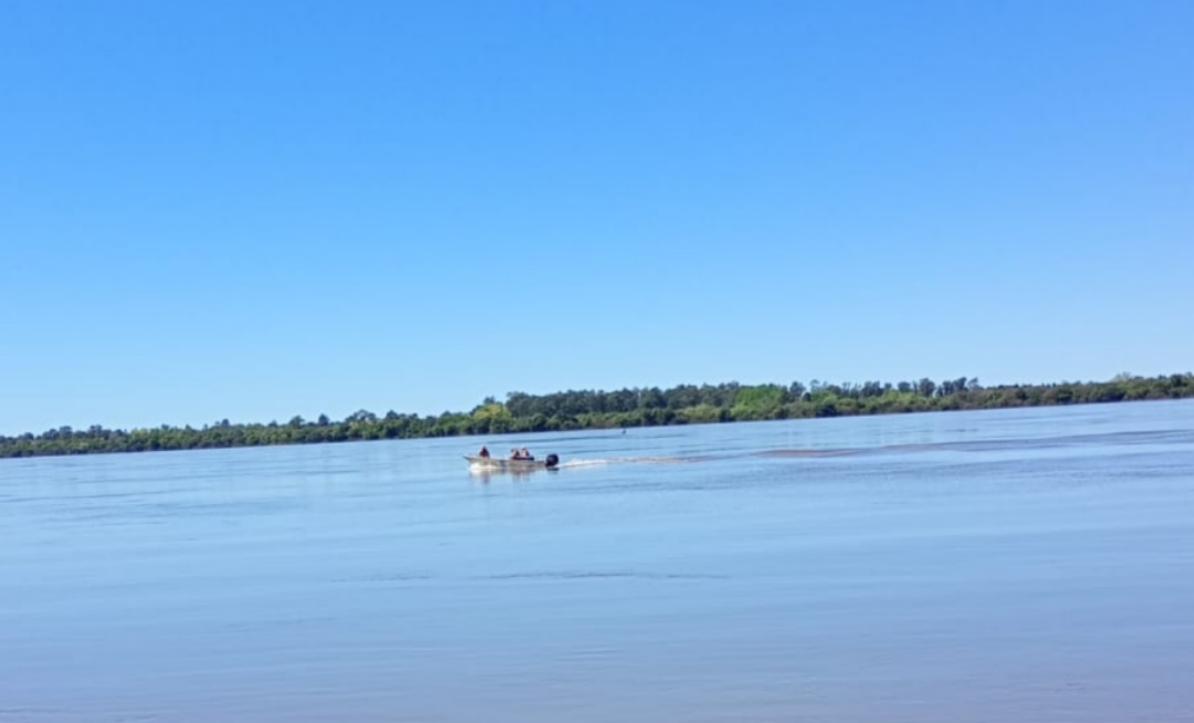 Así buscaban al joven que desapareció en aguas del río Uruguay