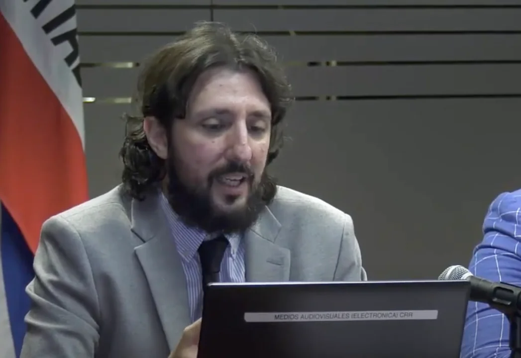 La madre de Laurta confirmó que se puso a disposición para cuidar a su nieto si no hay tutor