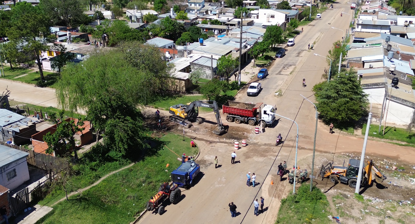 Plan de infraestructura: Comenzó la repavimentación de calle Paula Albarracín de sarmiento