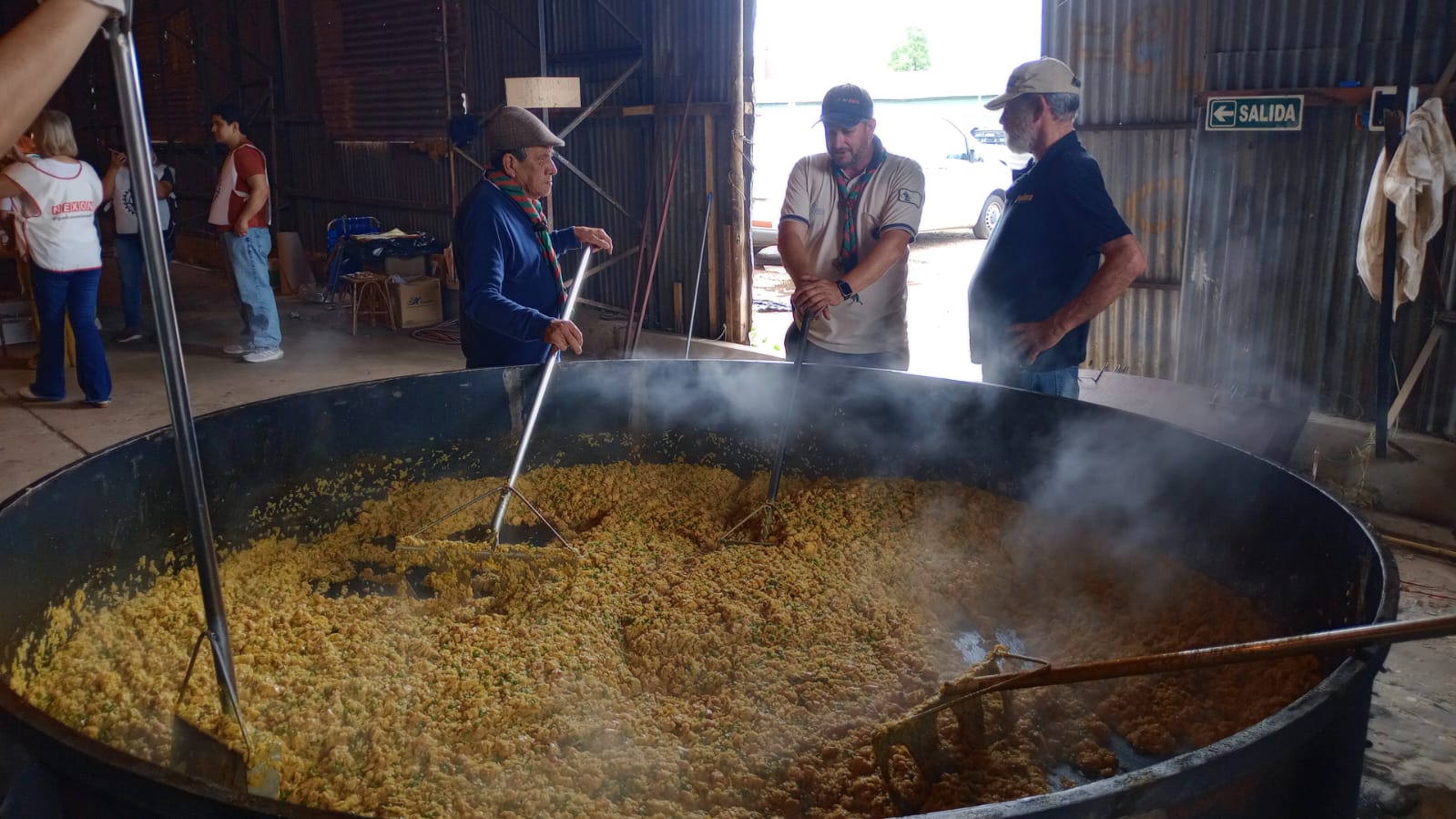 Arroz con Pollo Solidario organizado por el Rotary club Concordia
