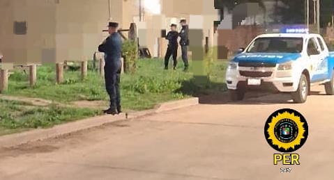 Una mujer intentó incendiar a su pareja mientras descansaba