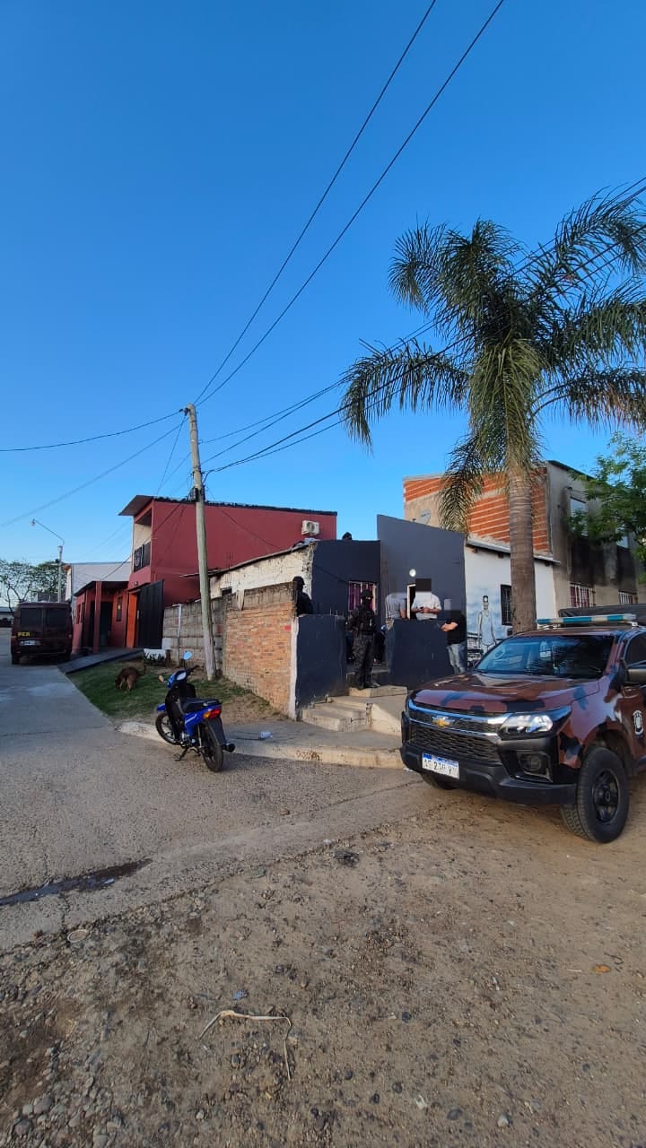 Tres personas detenidas por tráfico de estupefacientes