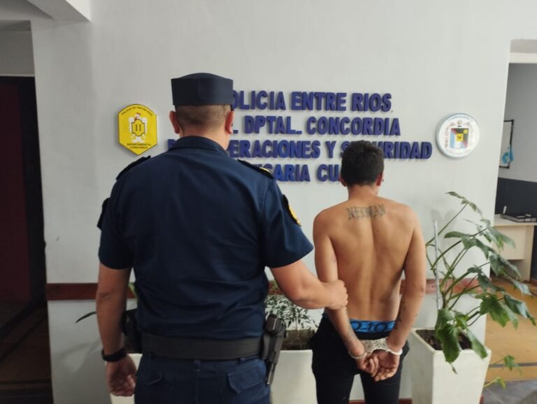 Hombre agredió a su ex pareja: Pero ella logró defenderse con un cuchillo