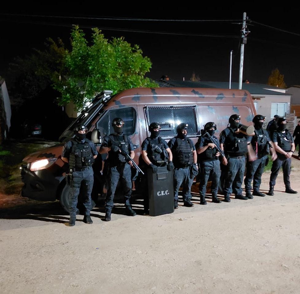 El Grupo Elite de la Policía de Concordia, intervino en Colón por persona atrincherada