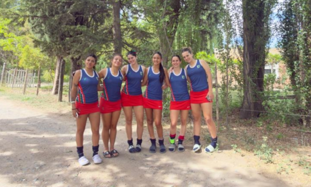 Jugadoras del Club Salto Grande representan a la Asociación de Hockey en el Campeonato Argentino