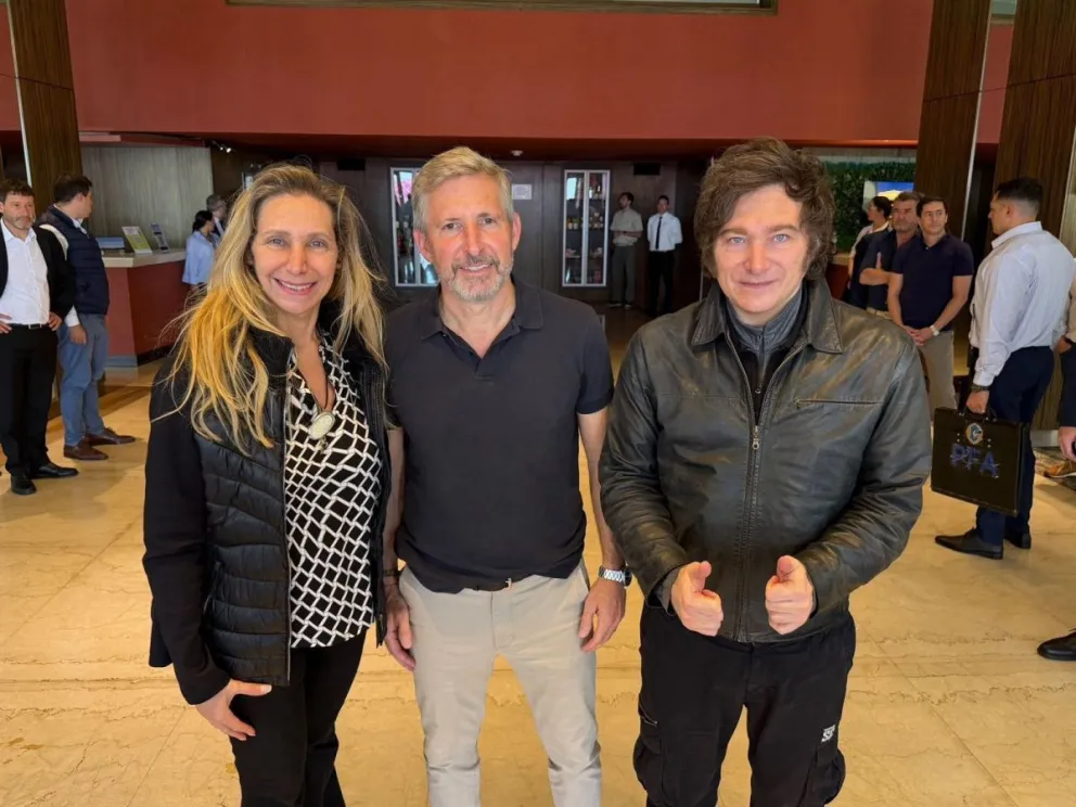 Milei llegó a Paraná y se reunió con Frigerio