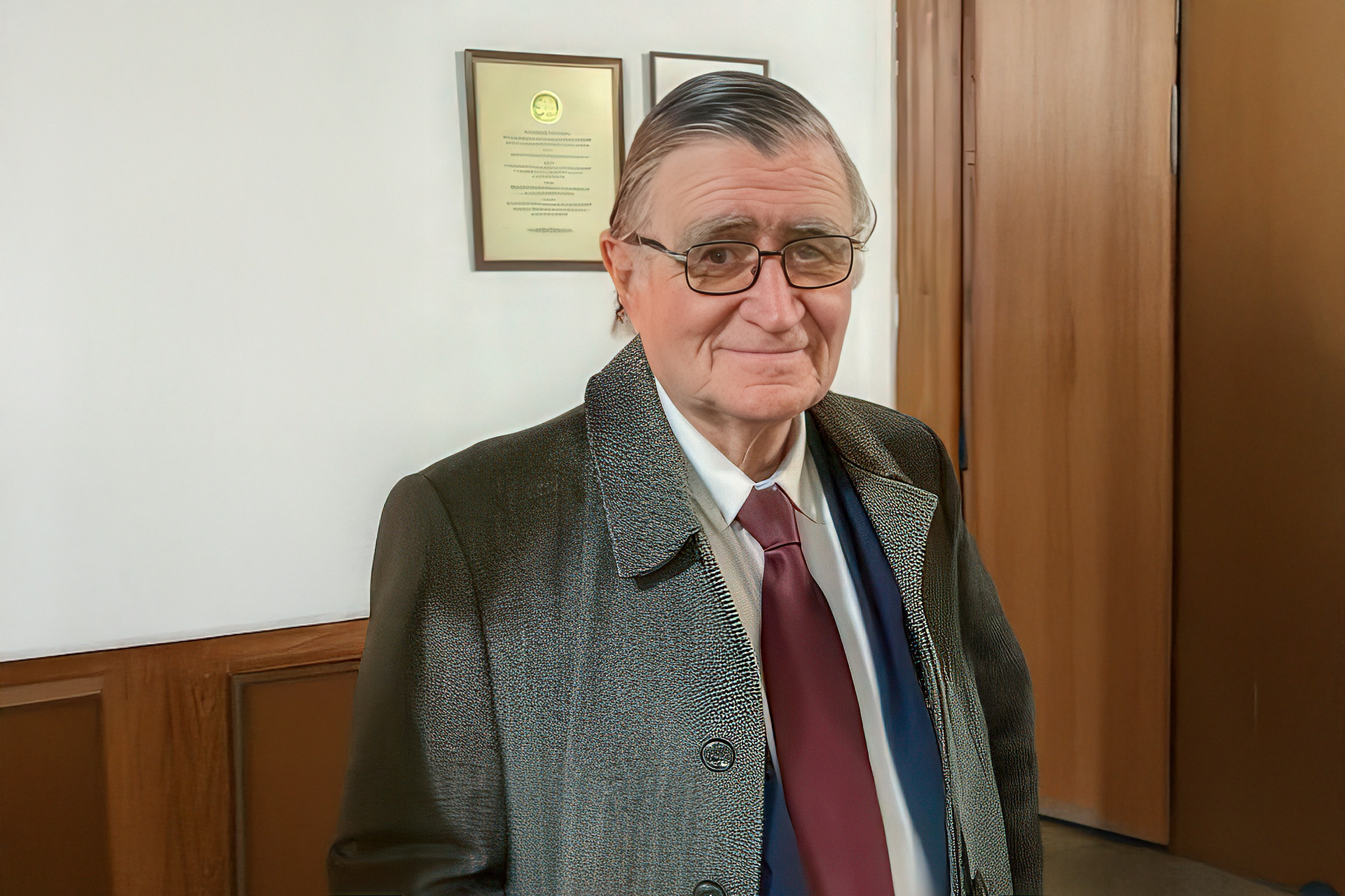 El médico concordiense Carlos Barbás será homenajeado por la Academia Nacional de Medicina