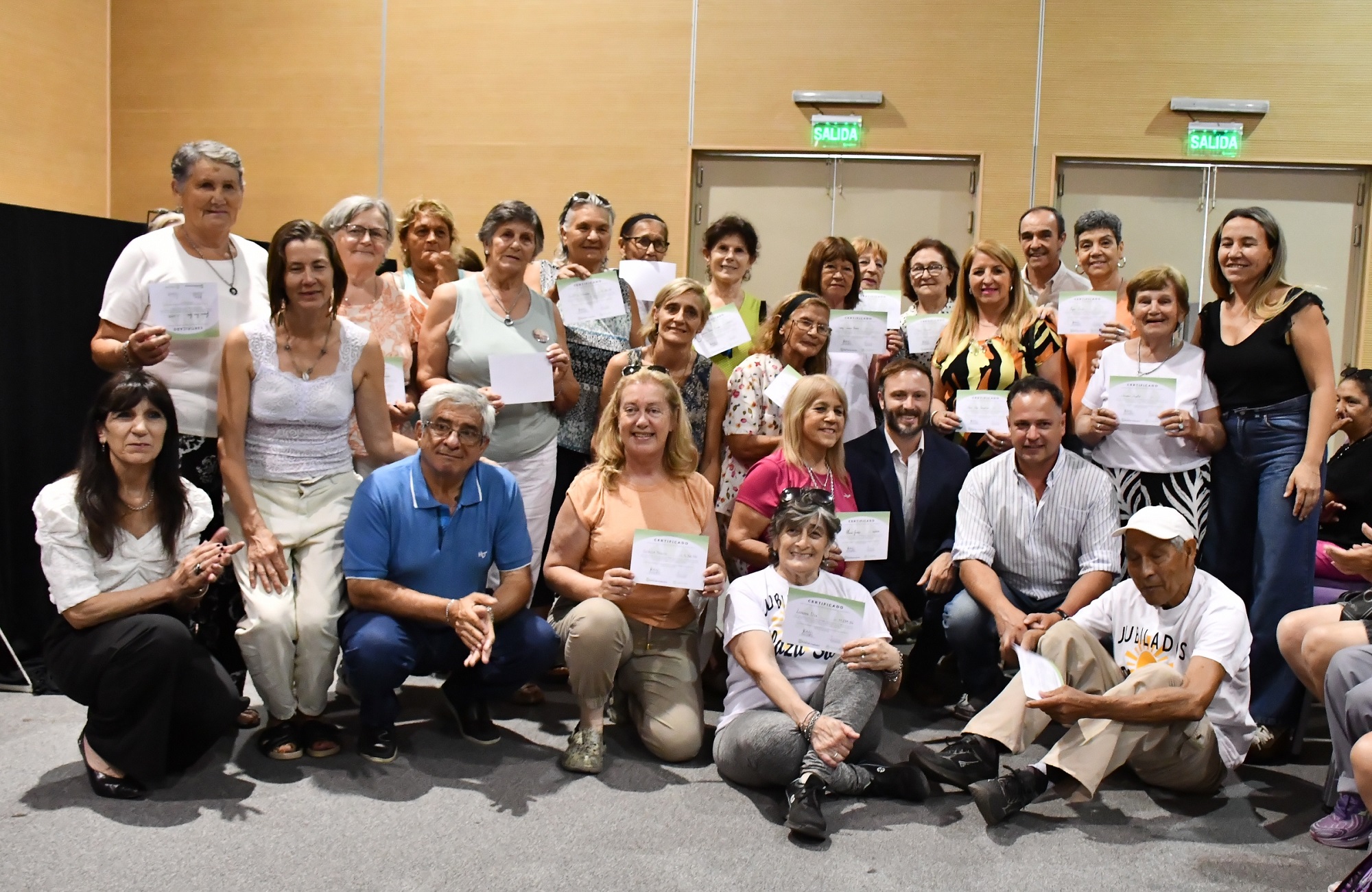 Más de 300 jubilados y Pensionados recibieron certificados por haber participado de los Talleres de la tercera edad