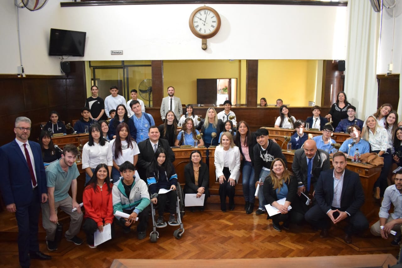 Proyecto de la Escuela Secundaria N°6 “Jorge Luis Borges” ganó la etapa de Participación Ciudadana del Concejo Deliberante Juvenil 2025