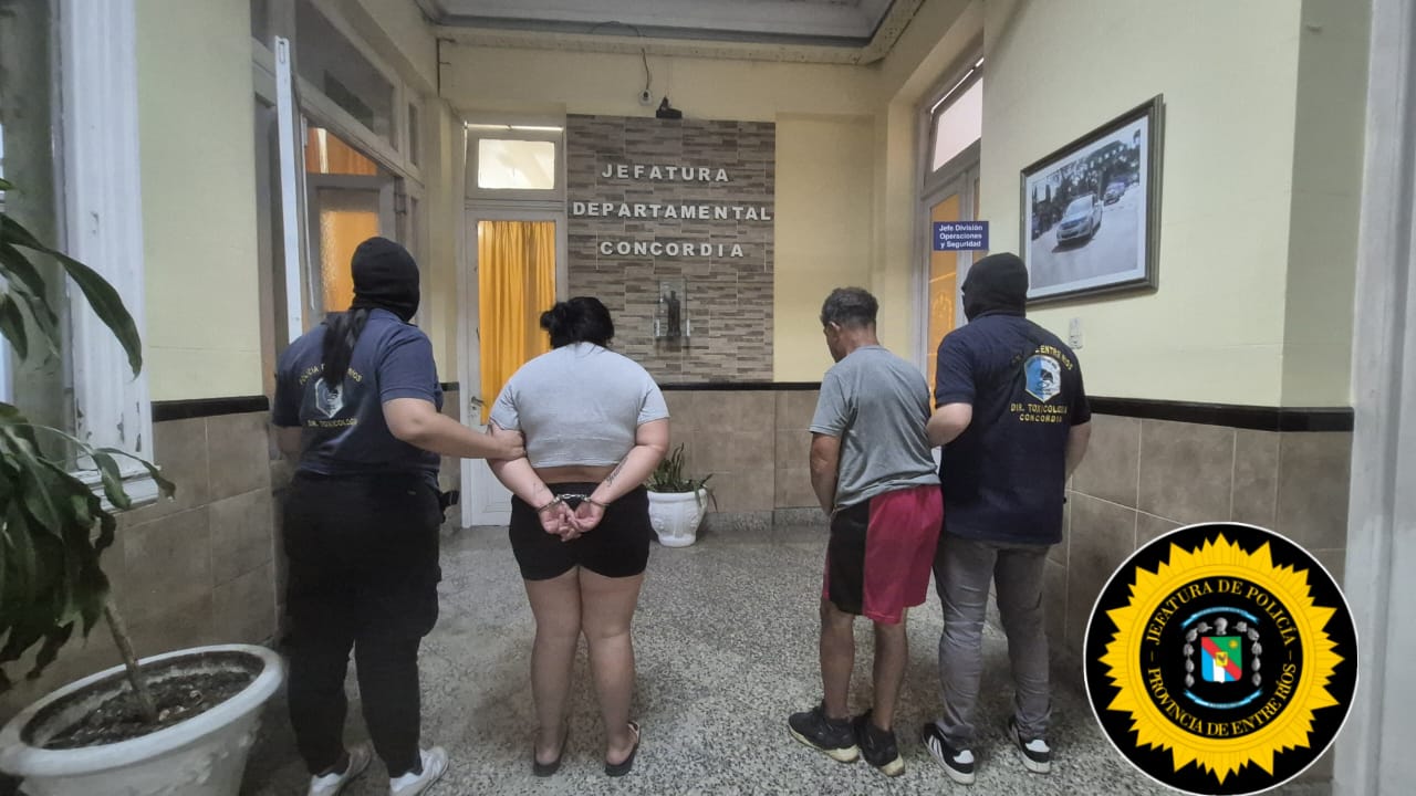 Allanamientos en distintos barrios: secuestro de cocaína, marihuana, dinero y cinco detenidos