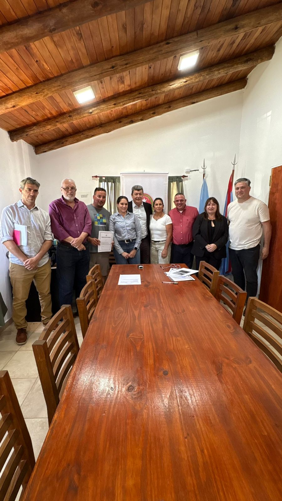 Estancia Grande: Se firmó la Escritura Declarativa de Cargo del grupo habitacional “10 Viviendas”