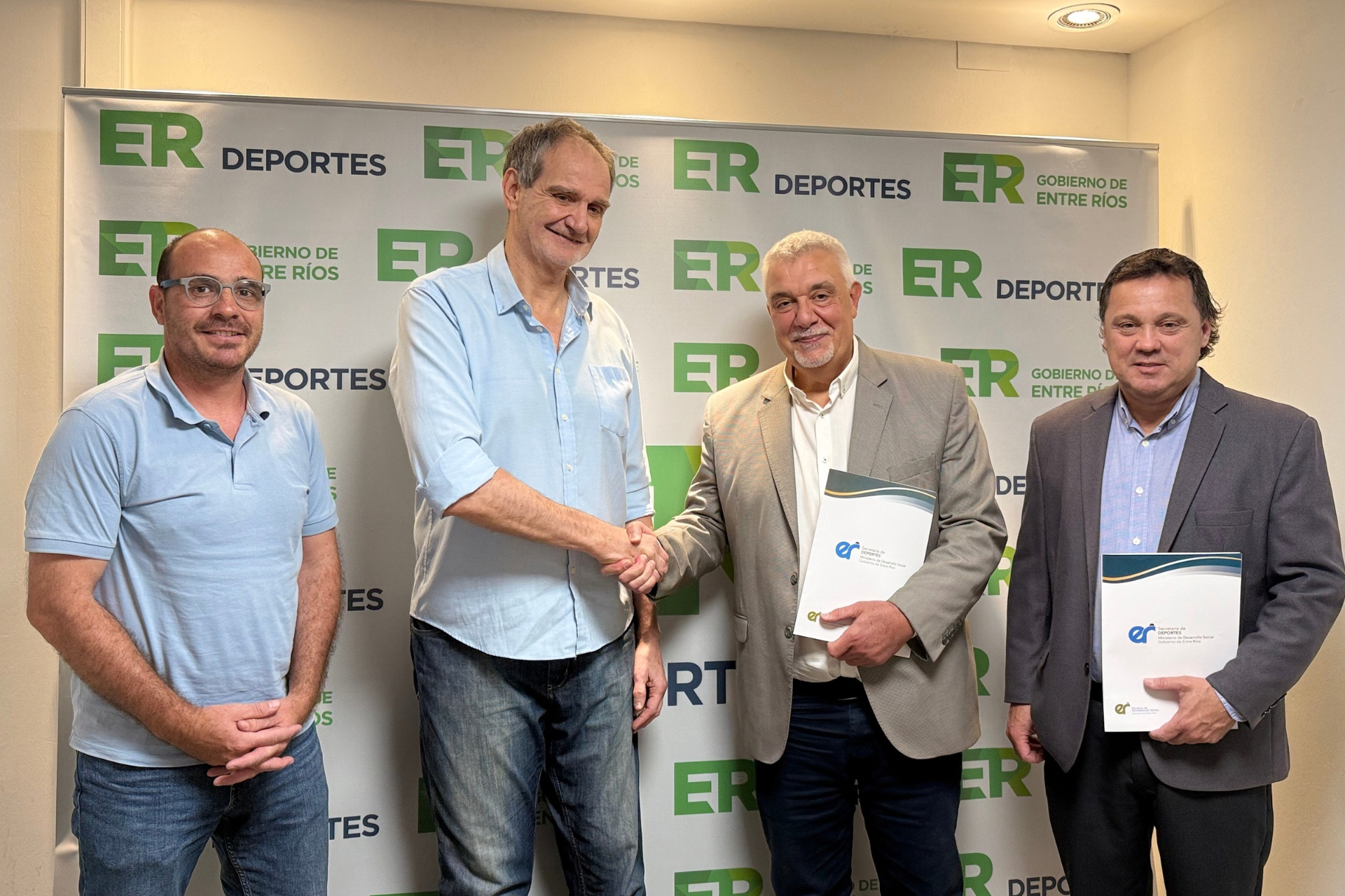 El gobierno promueve la bancarización gratuita para los clubes entrerrianos