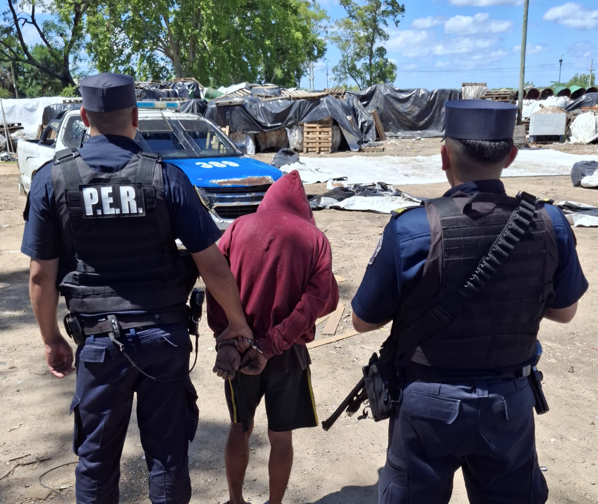 Fue detenido tras sustraer rollos de lija de un chatarral