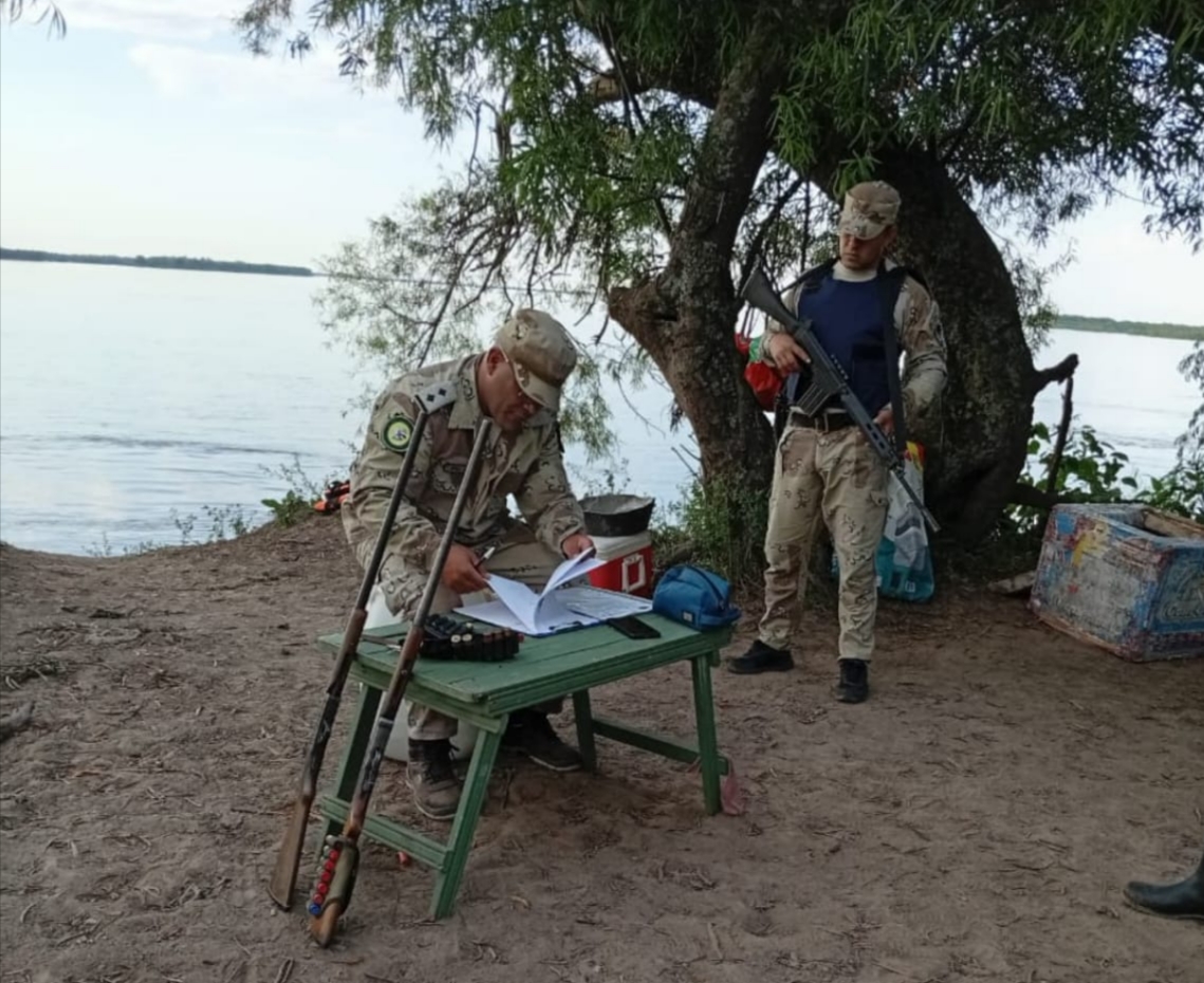 Secuestro de dos escopetas y cartucheria en Islas del Departamento Diamante