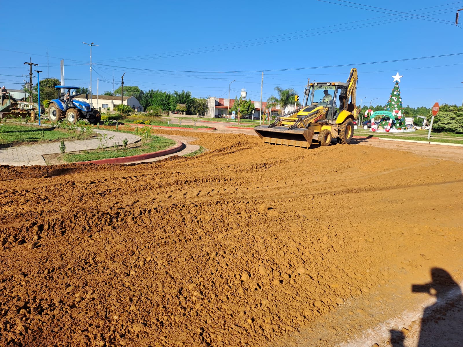 El Municipio de Colonia Ayuí intensifica las tareas de enripiado de calles