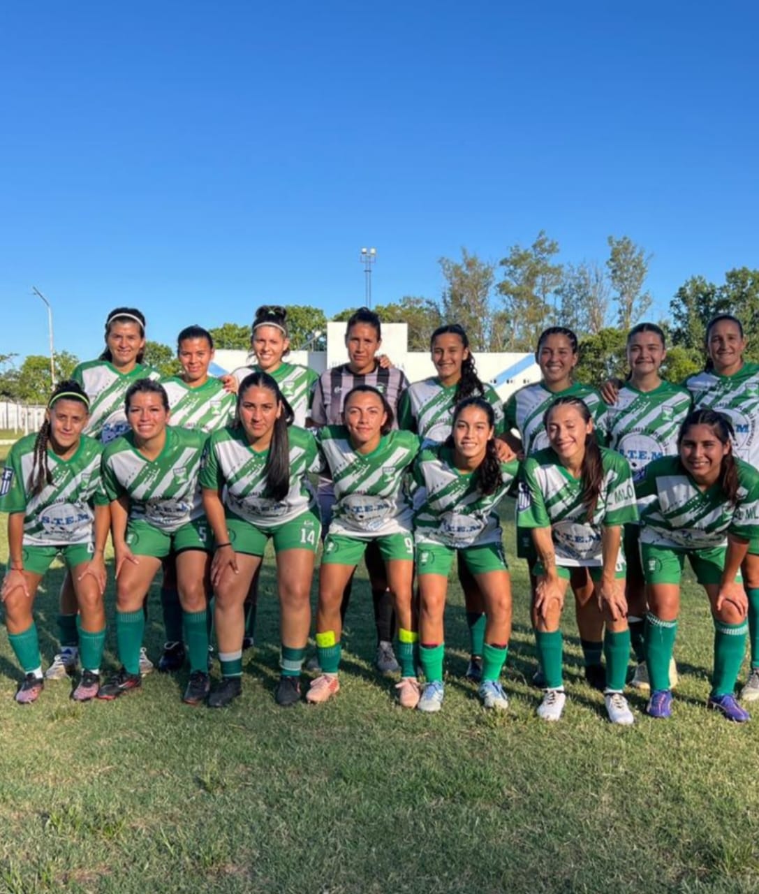 Estudiantes se quedó con el Petit Femenino