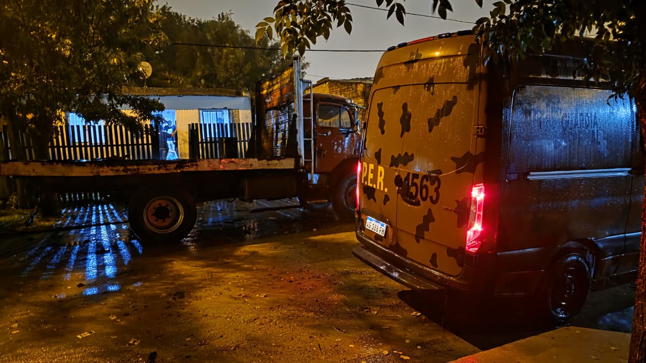 Cinco allanamientos positivos en el barrio San Jorge: secuestran más de 800 gramos de cocaína y detienen a dos personas