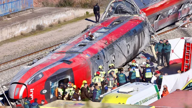 Ya son 39 los fallecidos por el choque de trenes en España