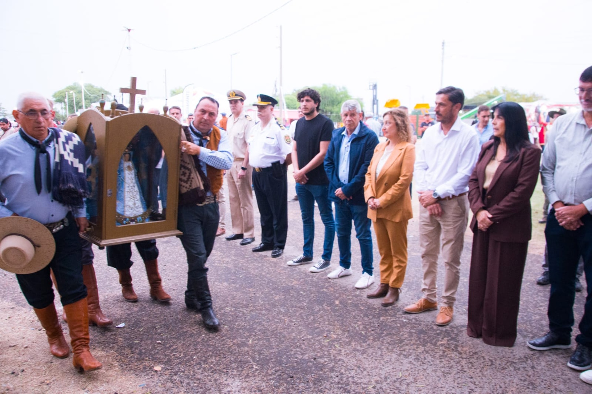 La provincia acompañó la inauguración de una nueva edición del Festival Nacional de Jineteada y Folclore de Diamante