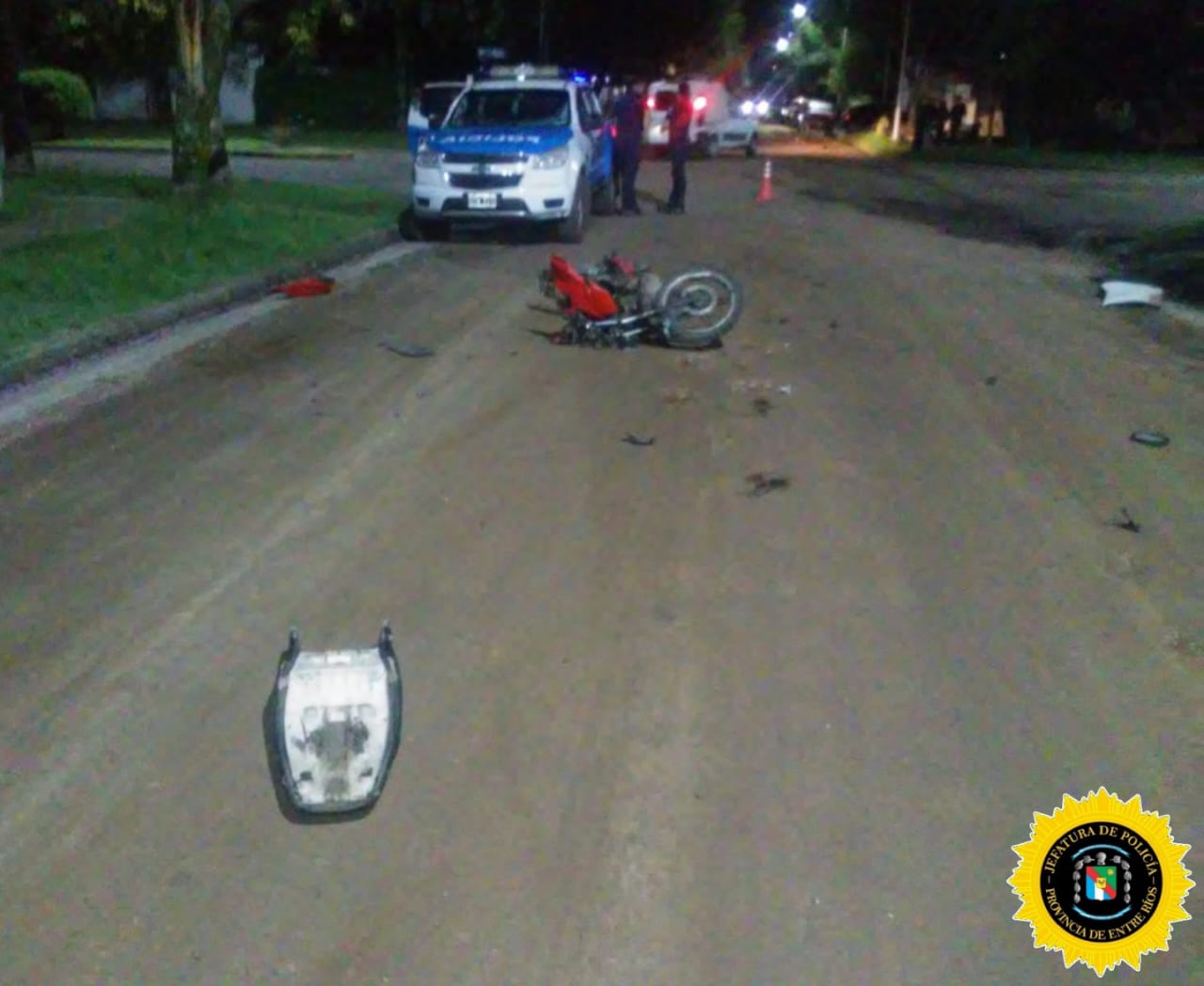 Conscripto Bernardi: accidente de tránsito entre un auto y una moto dejó dos personas lesionadas