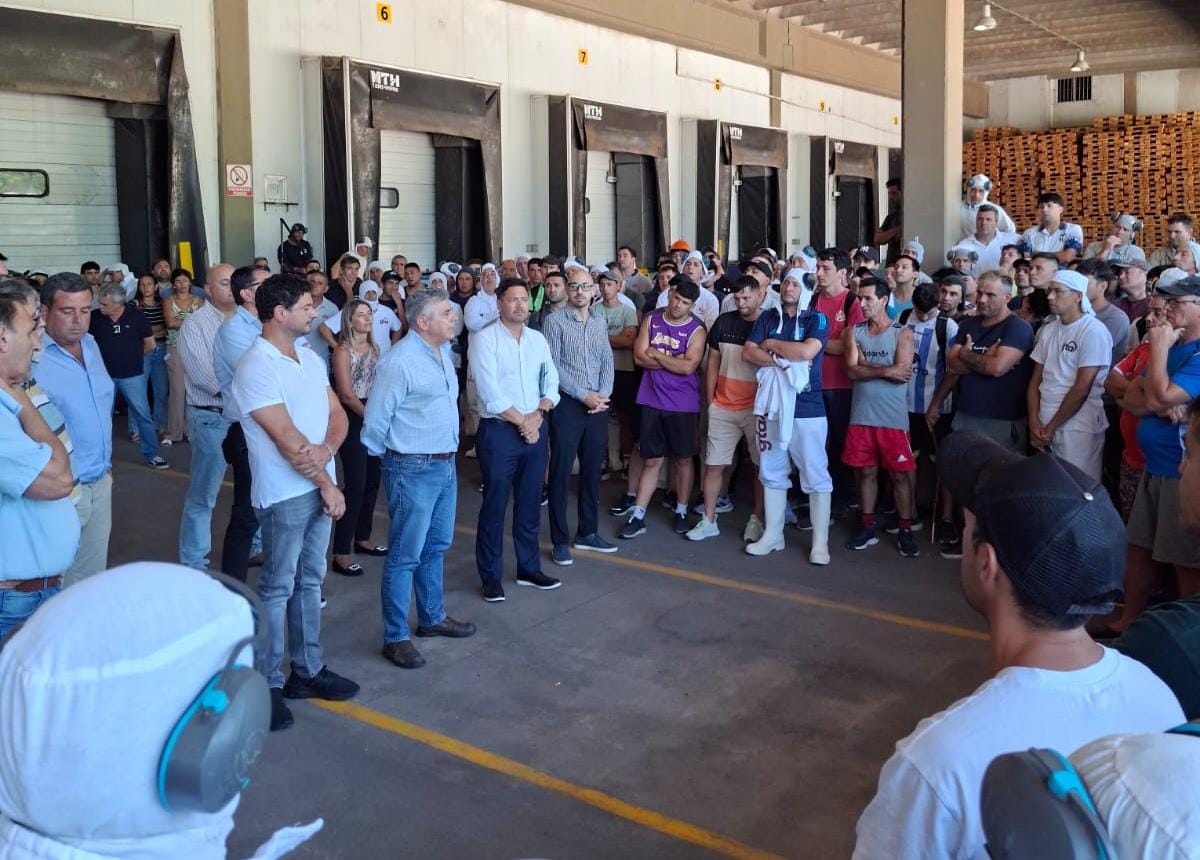 Granja Tres Arroyos: La Provincia intervino, abrió el diálogo y se levantó la medida de fuerza