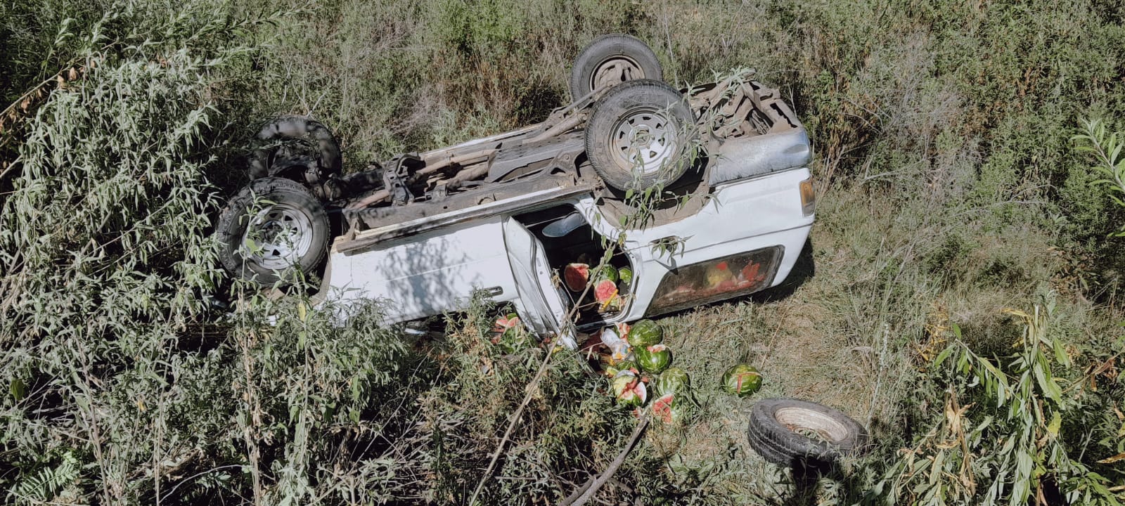 Vuelco en la Autovía Artigas: dos personas resultaron lesionadas