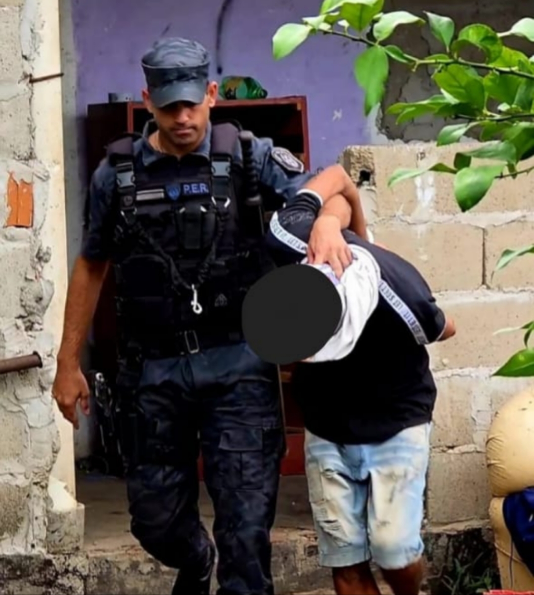 Detuvieron al autor de un arrebato y secuestraron elementos de interés