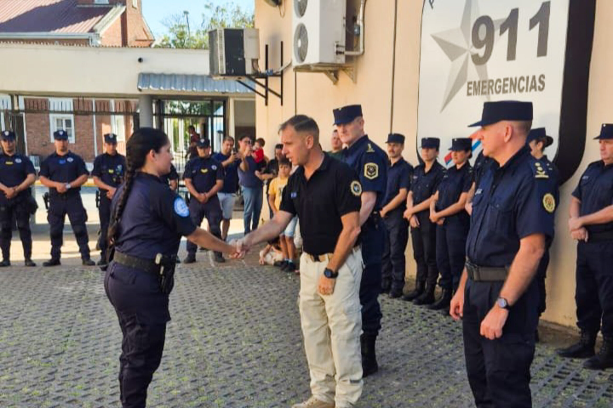 Se incorporan las primeras cuatro mujeres a la sección patrulla motorizada de la Policía