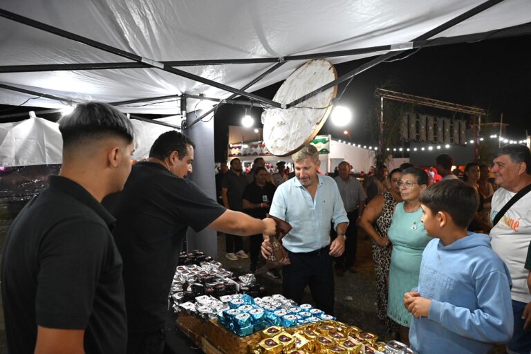 Quedó inaugurada la 51º edición del Festival Nacional del Chamamé en Federal con la presencia de Frigerio