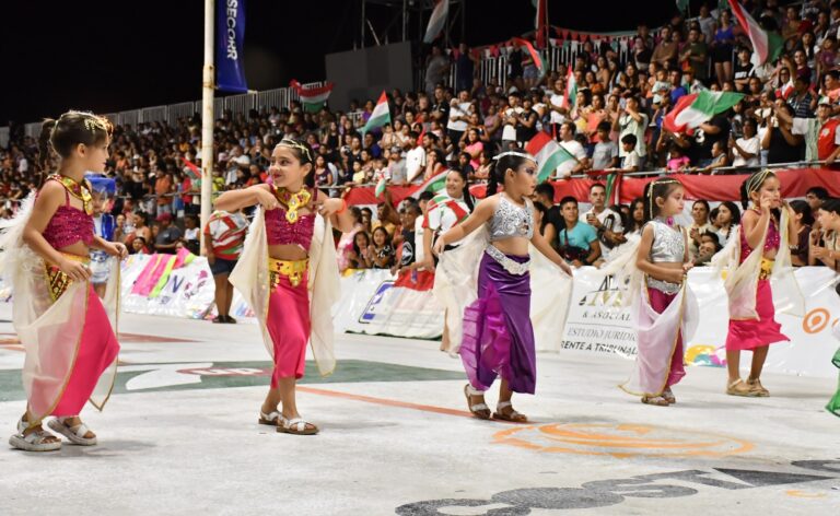 Los más chicos llenaron de ritmo, color y alegría el Corsódromo «Atanasio Bonfiglio»