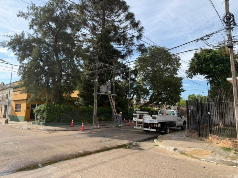 Una falla en la SET de Alberdi y Bolivia deja sin energía eléctrica a vecinos de la zona