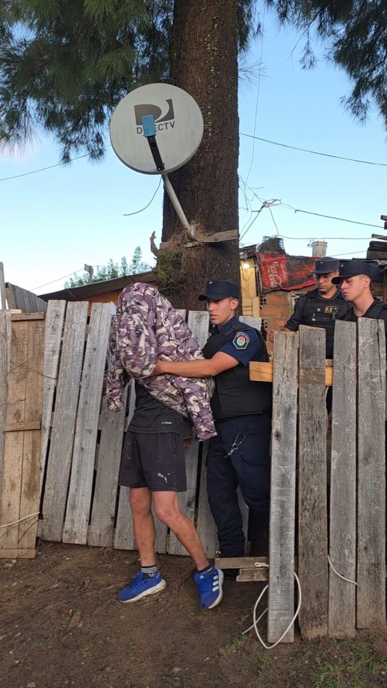 Hombre detenido por amenazar a su vecina tras ser denunciado por conexión ilegal de energía eléctrica