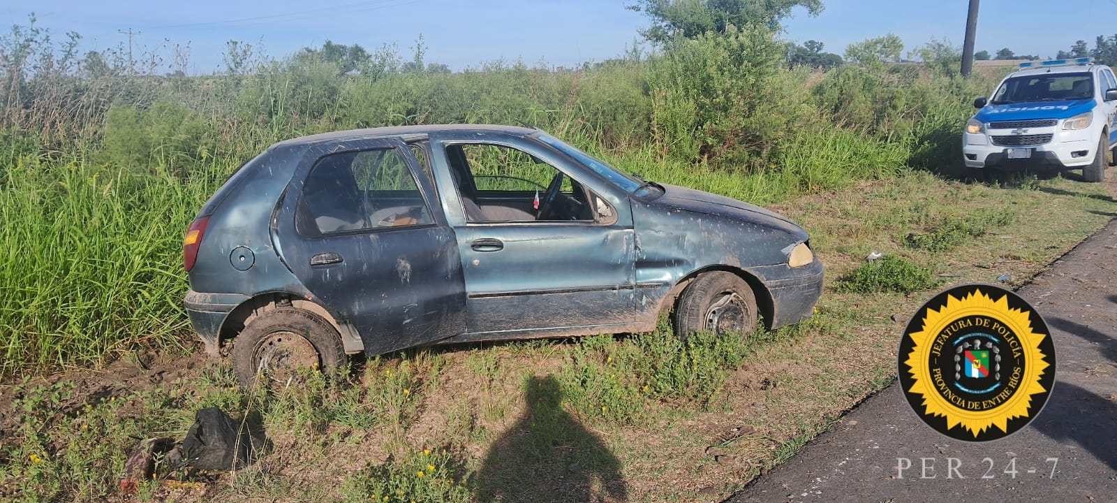 Ruta 38: un Fiat Palio volcó tras reventar una rueda y sus ocupantes resultaron ilesos