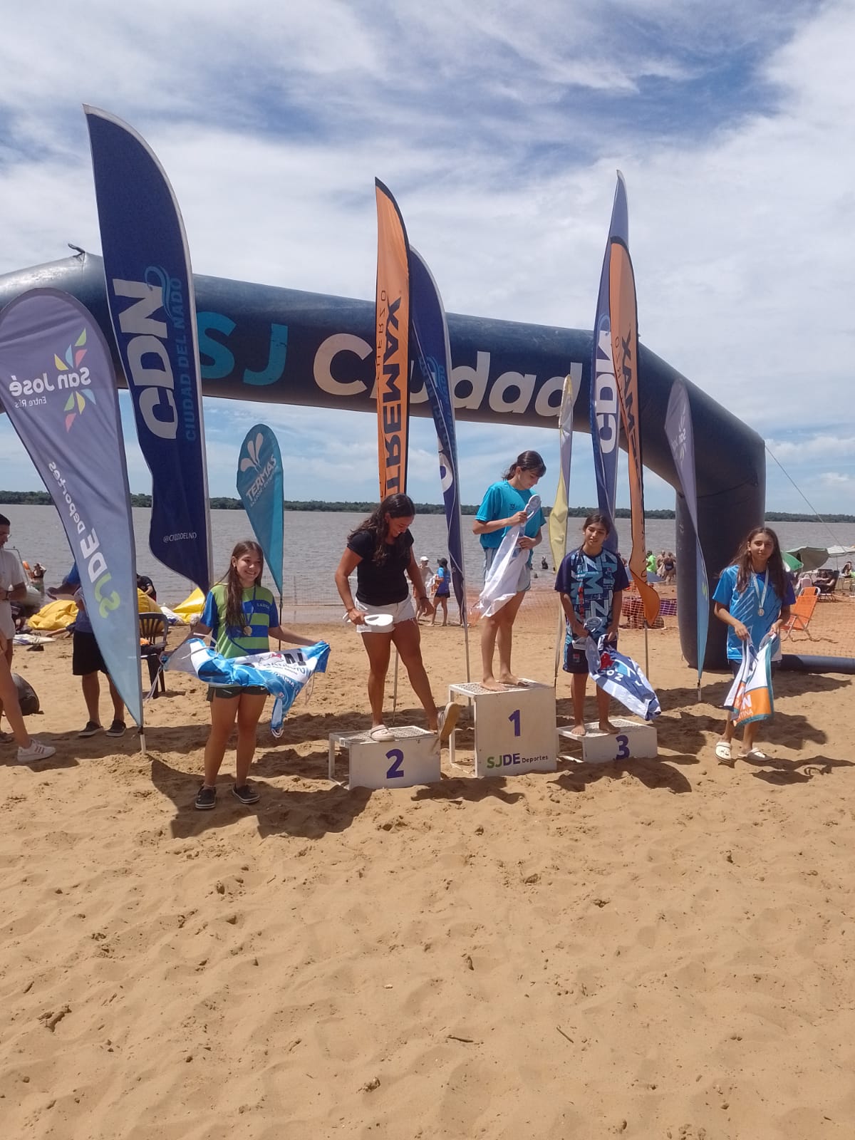 Éxito para el Plantel de Natación del CIN en el Circuito Río Uruguay