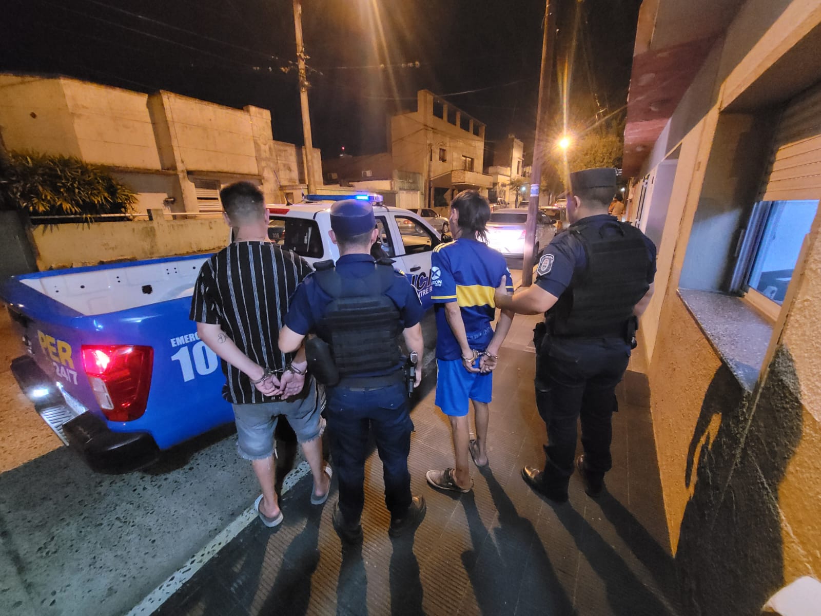 Barrio Carretera La Cruz: Secuestro de cocaína, billetes falsos y detienen dos personas