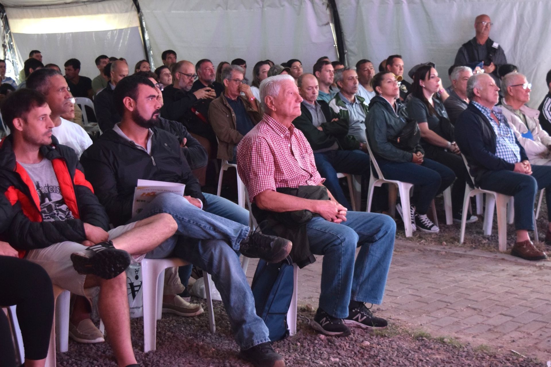 La provincia incentiva la producción de miel orgánica