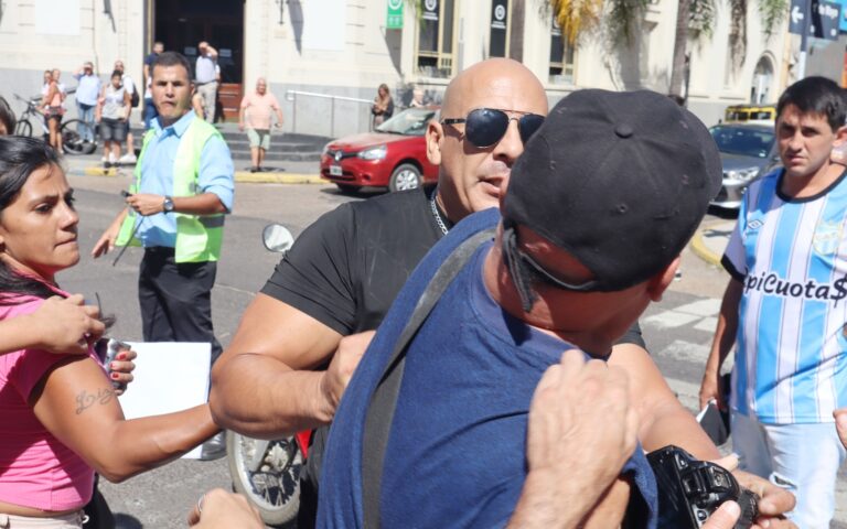 Incidentes en la Plaza 25 de Mayo durante la marcha docente